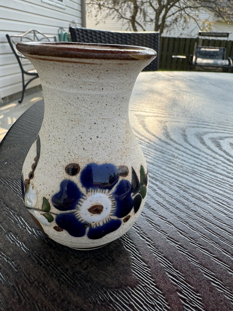 Vintage Handmade Tonala Mexican Folk Art Pottery Sandstone 4 Inch Vase