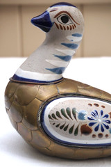 Mexican Folk Art Bird Pottery & Brass Reyna Mexico – Classic Hand Painted Design