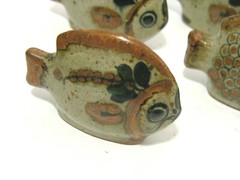 5 Vintage Fish Figurines Folk Art Pottery Hand Painted Gray Green MM