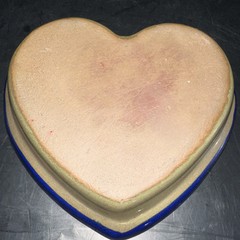 MEXICAN POTTERY HEART SHAPED TRINKET DISH WITH HUMMINGBIRD SIGNED ‘GUATE’