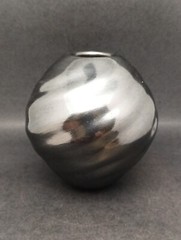 Mata Ortiz Pottery ~ Alonso Sandoval black on black coiled 4.75″ tall 4.75″wide.