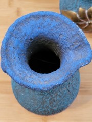 Vtg Black Clay Sand Terracotta Pottery Vase Copper/Brass Flower Trio Of Pitchers
