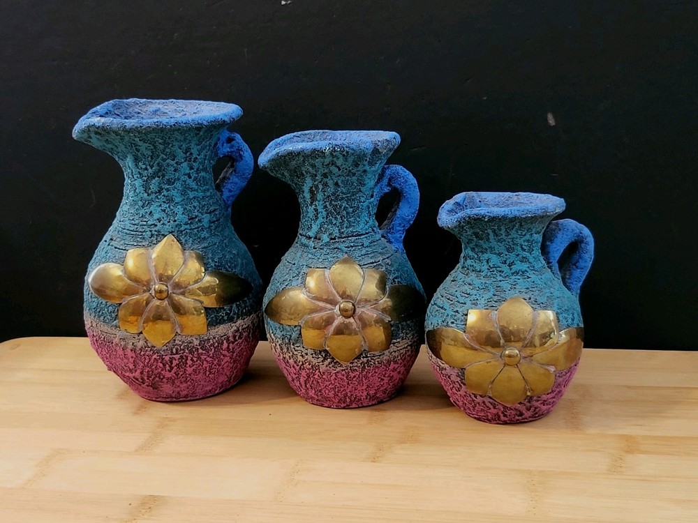 Vtg Black Clay Sand Terracotta Pottery Vase Copper/Brass Flower Trio Of Pitchers