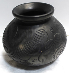 BLACK Clay Pottery Mexico 4″ Tall
