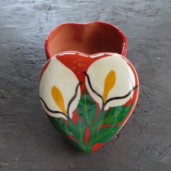 Mexican Pottery Trinket Box Heart Shape Flowers Calla Lily Hand Painted Folk Art