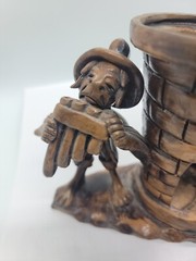 VTG Rdo De Mexican Folk Art Pottery Man Playing music Pen holder Figurine