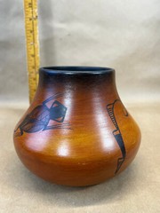 Southwestern Mexican Pottery Vase Modern Signed Gecko Lizard 5.5″Tall