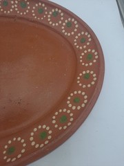 15 X 11″ MEXICAN TLAQUEPAQUE BROWN CLAY W/GREEN DOTS OVAL DINNER PLATE/PLATTER