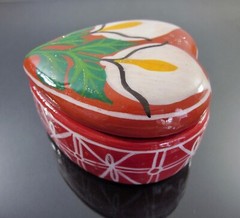 Mexican Pottery Trinket Box Heart Shape Flowers Calla Lily Hand Painted Folk Art