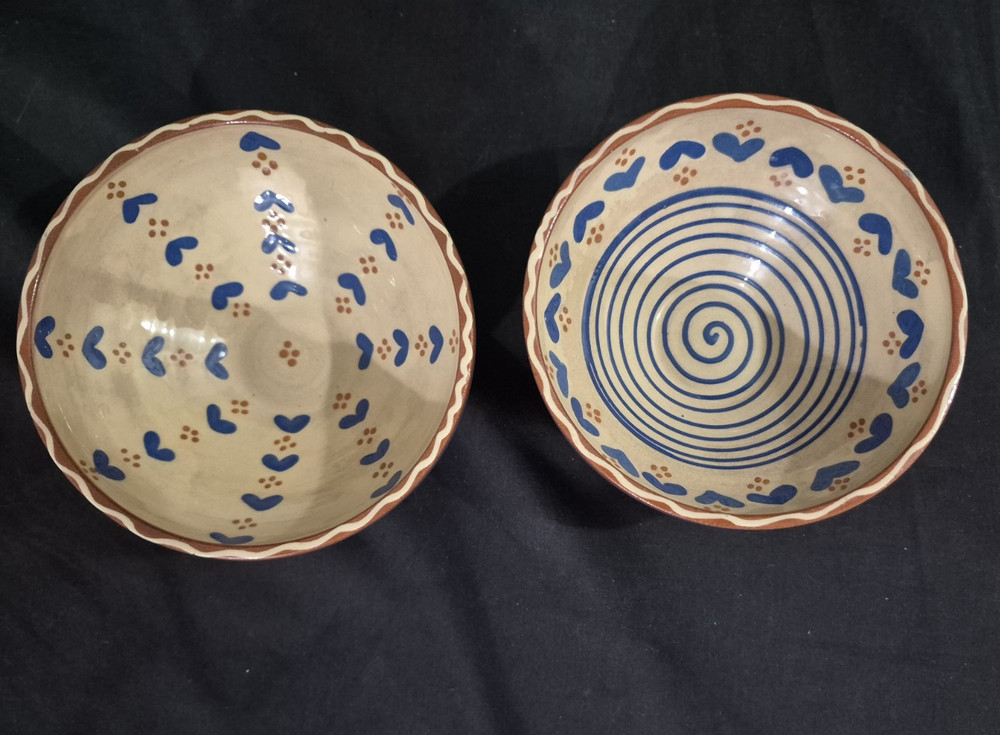 2 Hand-Painted Glazed Terracotta Bowls Featuring Cobalt Blue Motifs & Heart’s