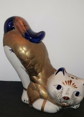 Vint Tonala Mexican stretching cat ceramic Figurine decorated with brass scales