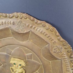 Vintage Brass Aztec Mayan Charger Tray Wall Art Plate With 3D Figure 15.5″ Dia
