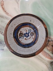 Vintage Mexican Folk Art Tonaca Signed Pottery Round Bowl 8.5″ Floral Design EUC