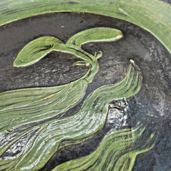 Mexican Patamban Hand Painted Fish Design Folk Art Green & Brown Glazed Platter