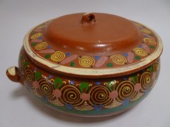 Mexican Tlaquepaque Bean Pot Red Clay Spiral Glazed 10″ Single Handle w Lid