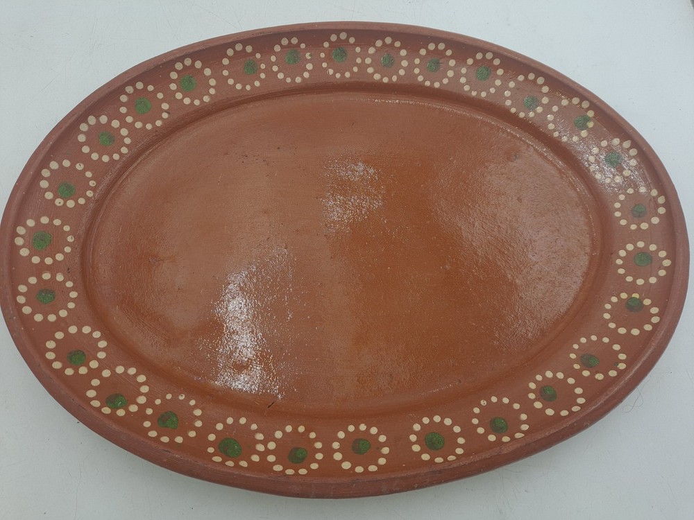 15 X 11″ MEXICAN TLAQUEPAQUE BROWN CLAY W/GREEN DOTS OVAL DINNER PLATE/PLATTER