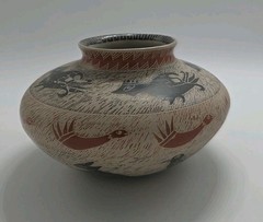 Mata Ortiz Pottery Vase Pot Eleuterio Piña Sgraffito Signed