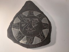 Vintage Carved Black Stone Pottery Inca Wall Hanging Sun Plate 11 In Tall