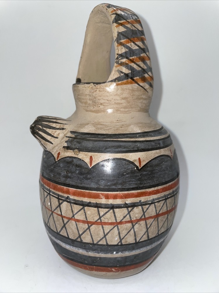 VINTAGE MEXICAN TONALA ART POTTERY SINGLE SPOUT JUG WITH HANDLE UNMARKED