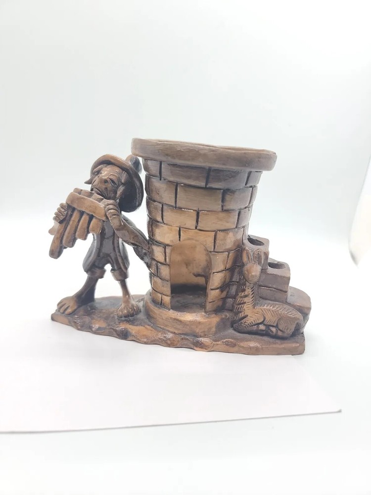 VTG Rdo De Mexican Folk Art Pottery Man Playing music Pen holder Figurine