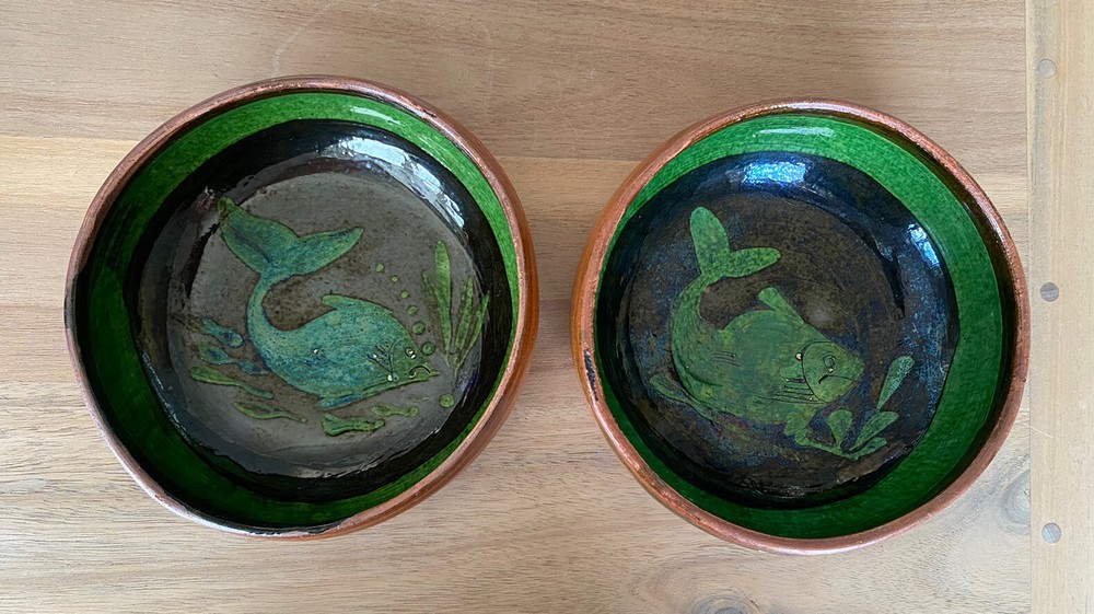 Set of 2 – Fish Folk Art Terracotta Pottery Bowls – 6.5” – Mexico – Signed A.C.