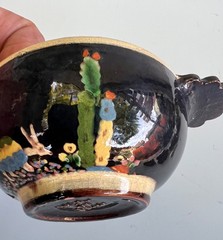 Vintage Mexican Tlaquepaque black cup bowl w/handles armadillo 5 7/8″ wide