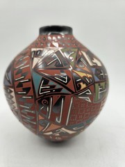 Mata Ortiz Pottery Artist Meimo Varelo Mexican Pottery Seed Pot 6″H 4.5″W