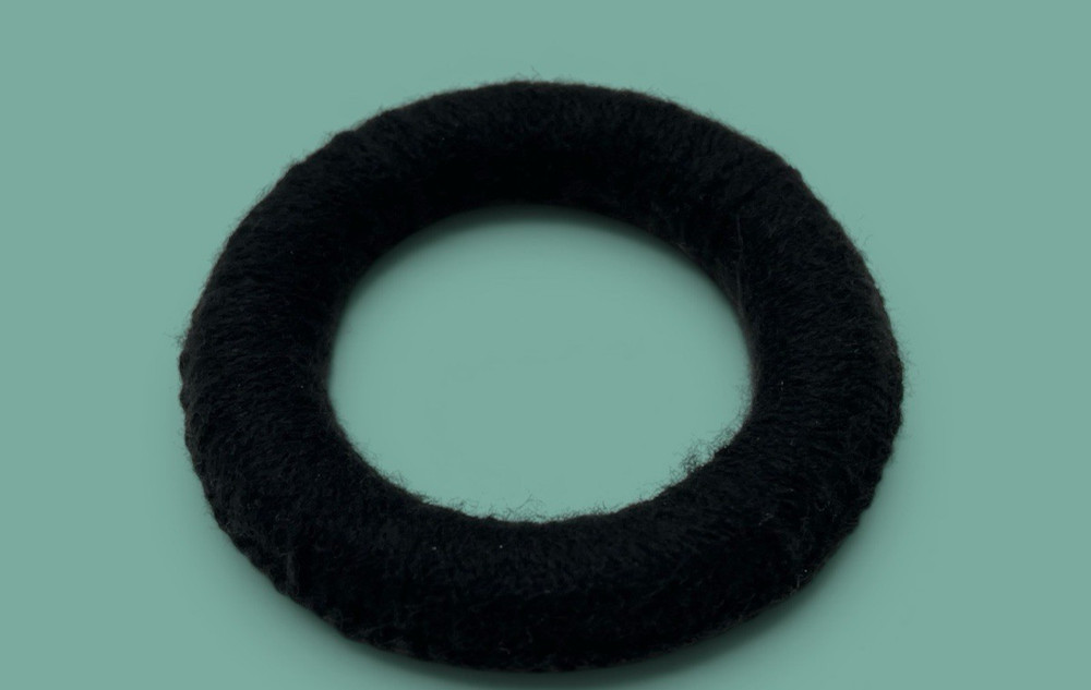 1 Mata Ortiz Pottery Olla Rings Hand Made Mexican Clay Black Yarn Mexico 3″