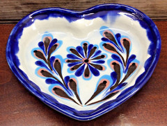 Handmade Talavera Pottery Heart Shaped Cobalt Blue Trinket Dish Guatemala