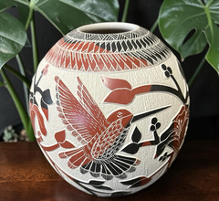 Mata Ortiz Pottery Lupita Quezada Hummingbird Flowers Floral Jar Vase Mexican