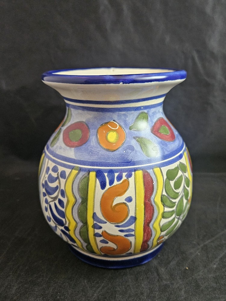Vintage Talavera Mexican Pottery Ceramic Flower Vase Floral 6″ Tall Signed