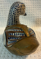 TONALA DUCK BIRD PORCELAIN/CERAMIC / BRASS ROYAL BLUE & WHITE