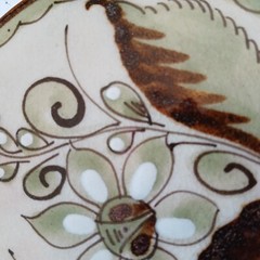 Ken Edwards Pottery Mexico Single Coaster Flower And Butterfly 4.5″ Some Crazing