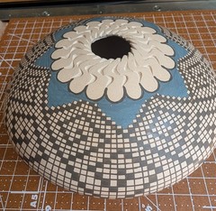 Maria Acosta Mata Ortiz Pottery Seed Pot Sgraffito Geometric Polychrome Bird 6″