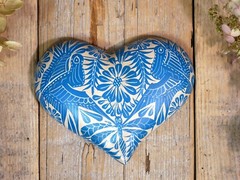 Sm Sz Heart Turquoise & Beige Clay Handmade Hummingbirds Mexican Folk Art Love