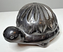 Vintage Turtle Figurine Oaxacan Barro Negro Black Clay Hand Carved Mexico CUTE!