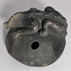 BLACK CLAY VESSEL With 2 Holes & LIZARD FETISH / Pre-Colombian Style / 4 INCHES