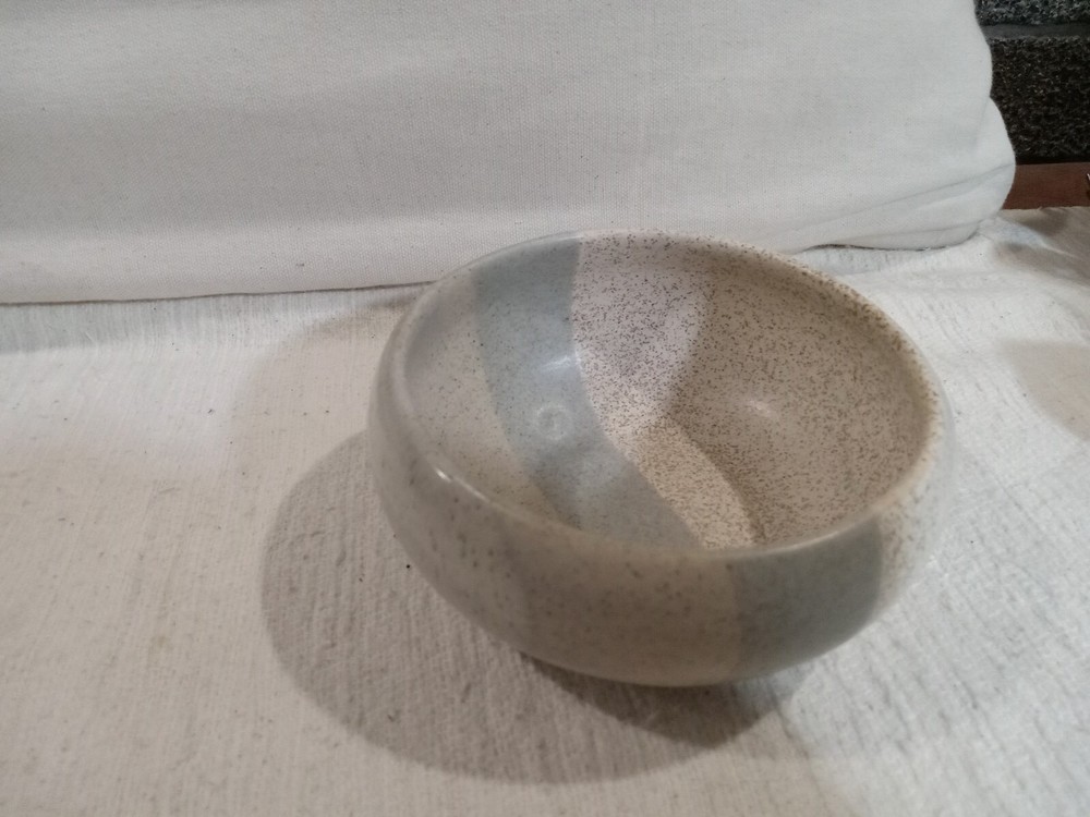 Rodolfo Padilla Signed Mexican Studio Art Pottery Speckled Glaze Bowl MCM Modern