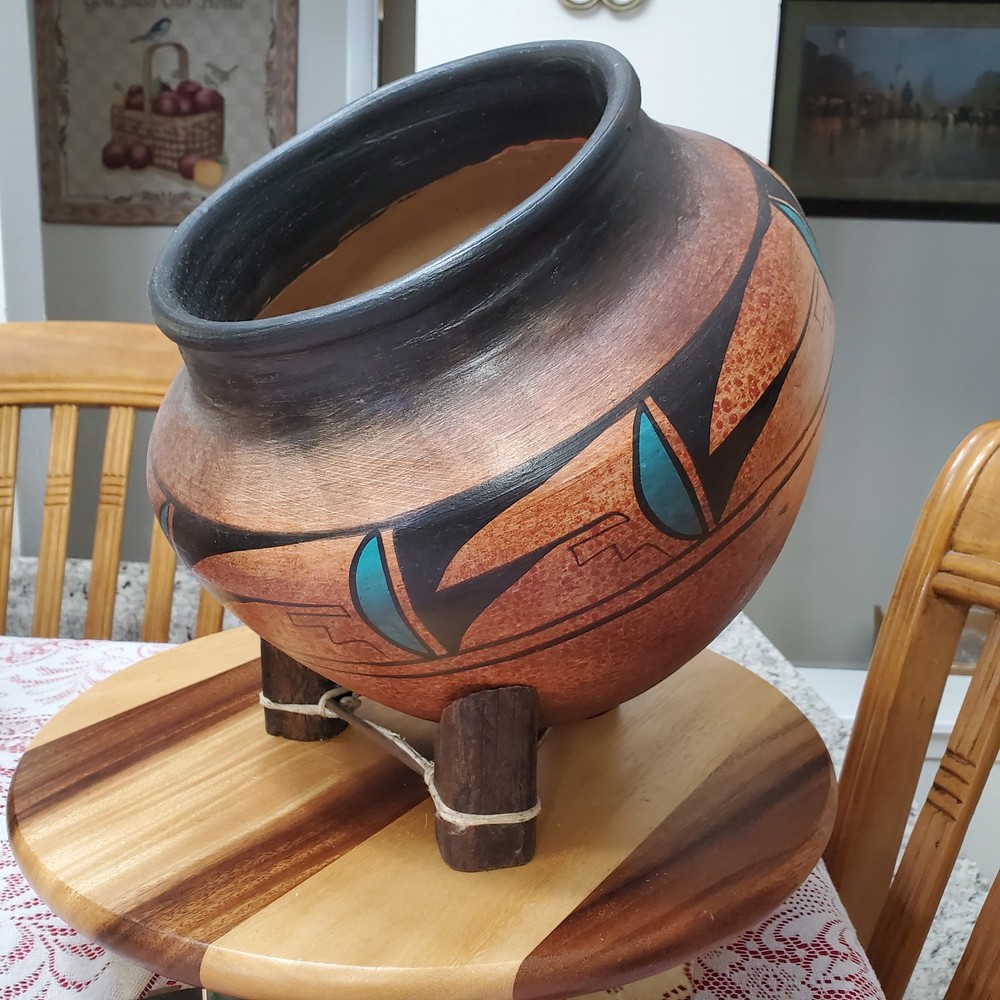 Large Mexico Pot with Stand Made in Mexico Turquoise Accent