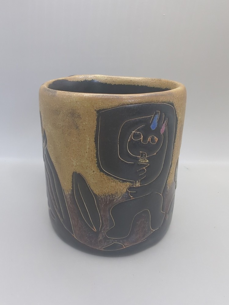 HANDCRAFTED MARA ART POTTERY MUG Southwest CACTUS MEXICO Musician Flute Music