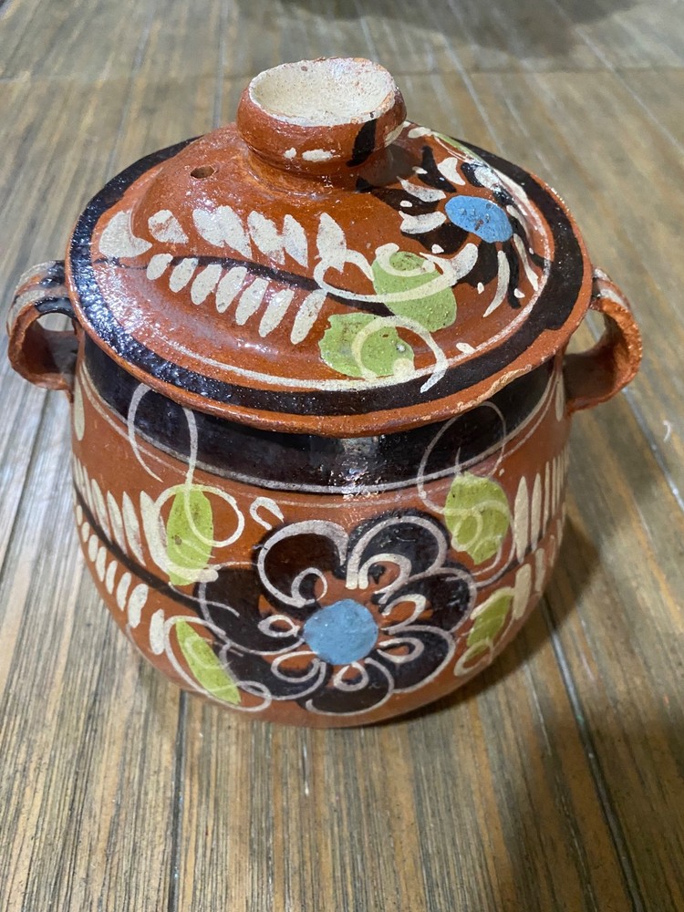 Vintage Mexican Tlaquepaque Redware Pottery Bean Pot w/Lid Hand Painted NICE!!
