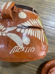 Vintage Mexican Tlaquepaque Redware Pottery Bean Pot w/Lid Hand Painted NICE!!
