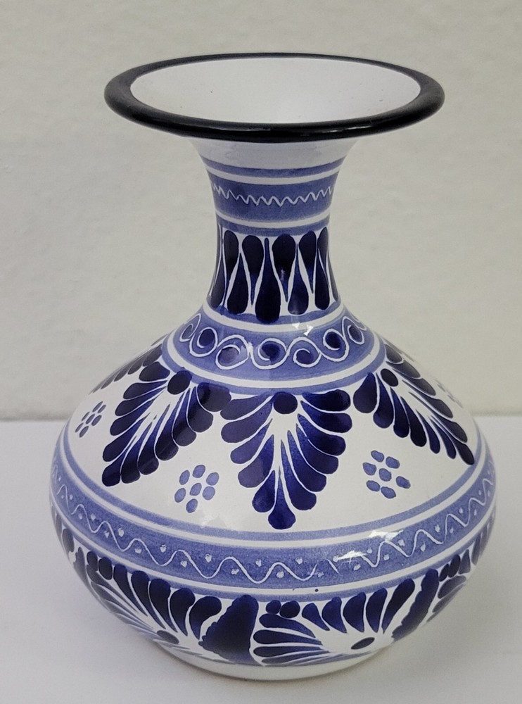 Vintage Small Mexican Blue and White Pottery Small Vase, Weed Pot-(Single Stem)