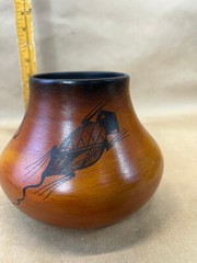 Southwestern Mexican Pottery Vase Modern Signed Gecko Lizard 5.5″Tall