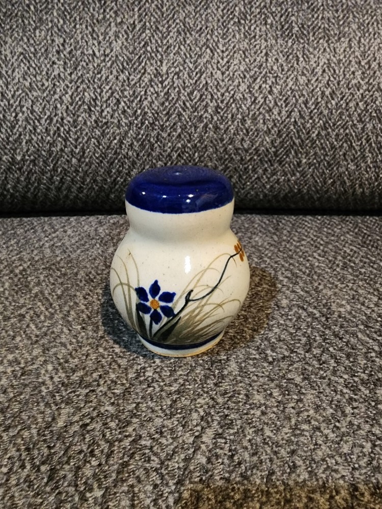 Xochiquetzal Tonala Mexican Pottery Teresa Duran Salt / Pepper Shaker Single