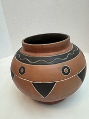Early Vintage Mexican Signed Pot Vase Vessel Planter Leopoldo de Mexico Brown